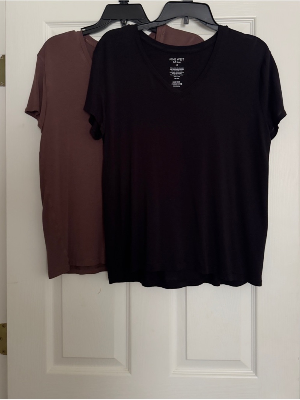 NWOT Nine West Women's V-Neck Short Sleeve Tops Size M